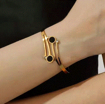 Zircon Cuff Bangle  ( UAE Delivery Time: 1-3 Days )